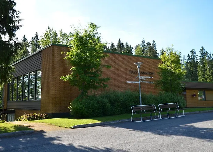 Pappilanniemi Course Centre Couette-café 3*